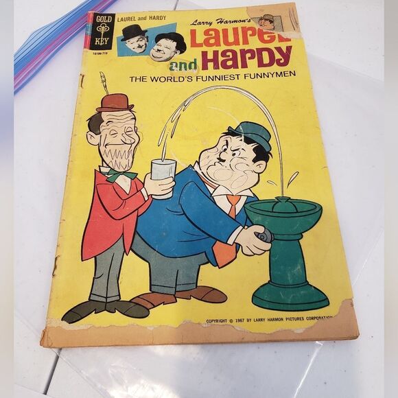 Laurel and Hardy Comic Book 1967 - Picture 1 of 5